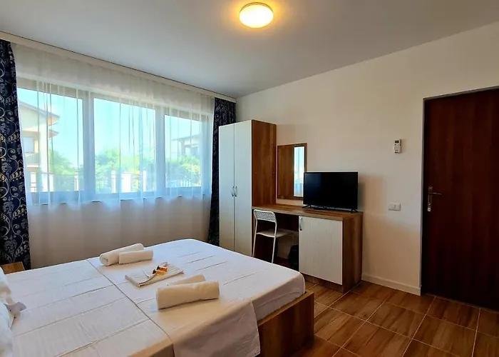 Guest house Elina2 3*