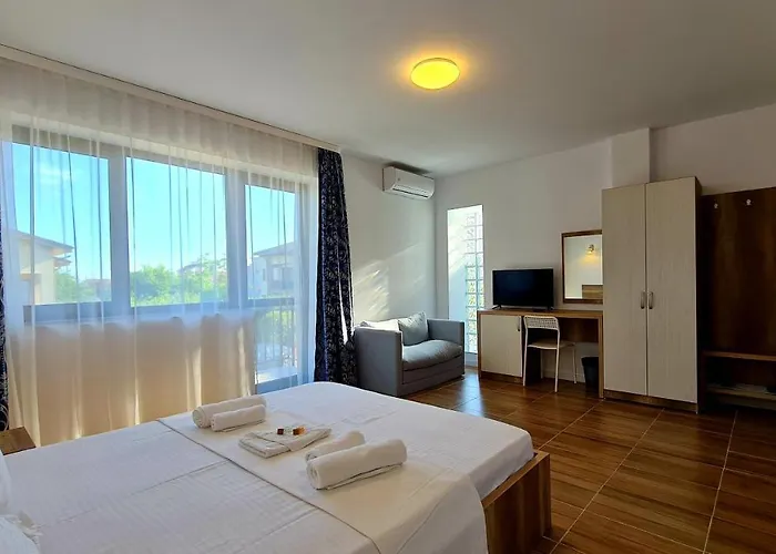 Elina2 Guest house 3*
